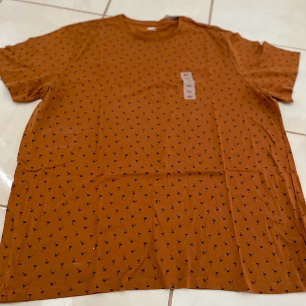 Men’s XXL Old Navy Orange Print Tee NWT